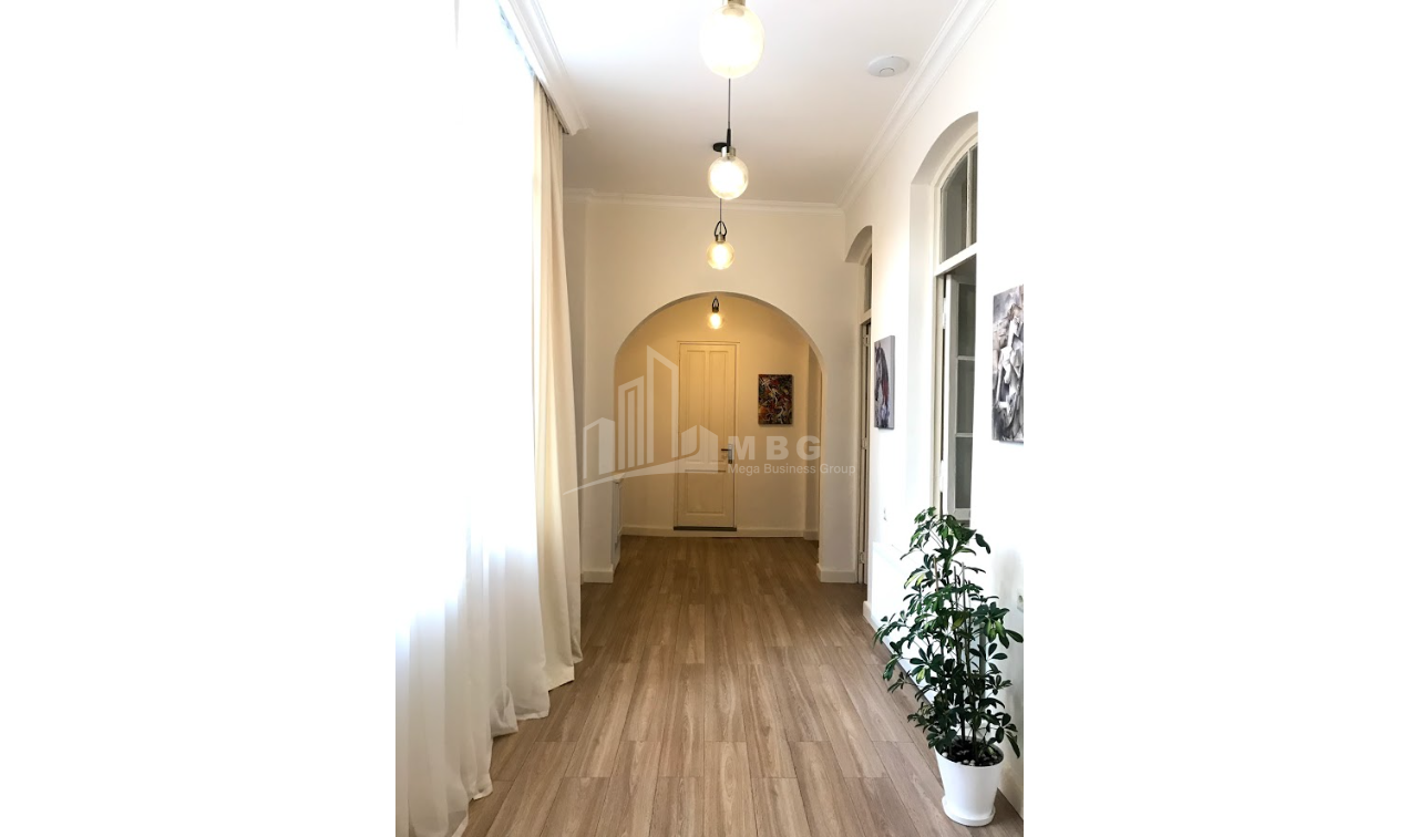 Продается Квартира, в Сололаки