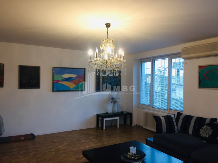 For Sale Flat, in Mtatsminda