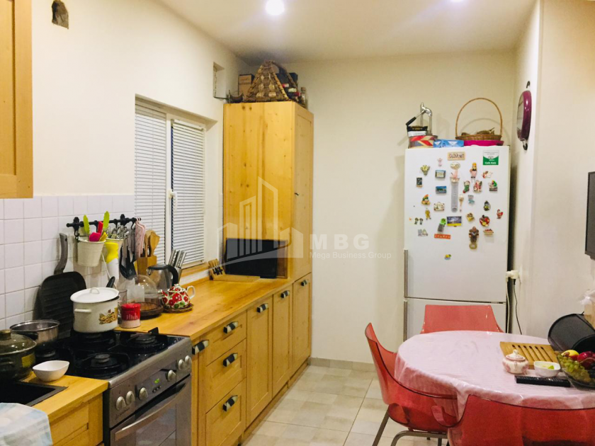 For Sale Flat, in Mtatsminda