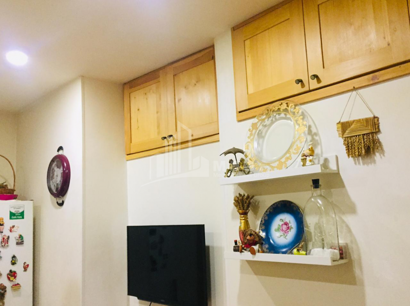 For Sale Flat, in Mtatsminda