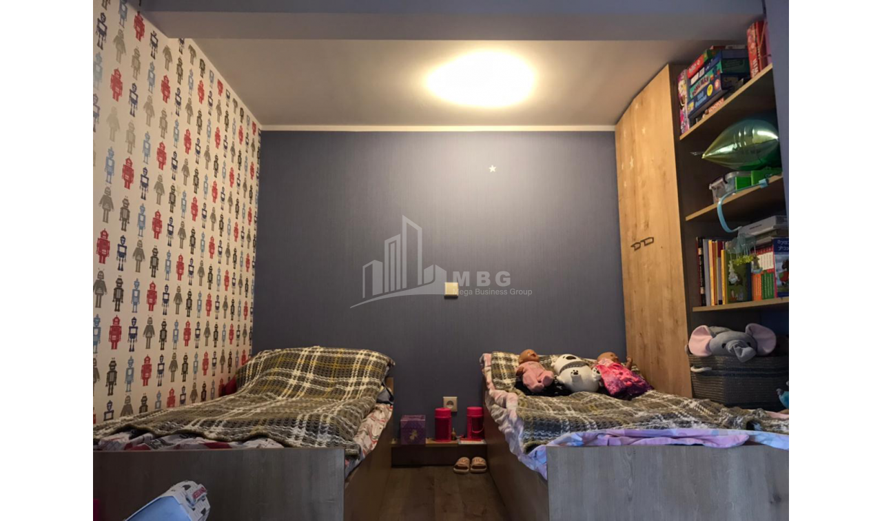 For Sale Flat, in Nutsubidze micro-districts (I-V)