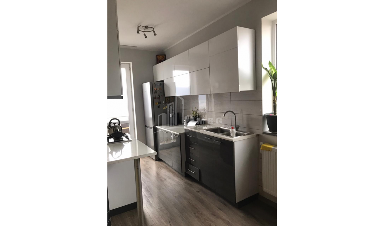 For Sale Flat, in Nutsubidze micro-districts (I-V)