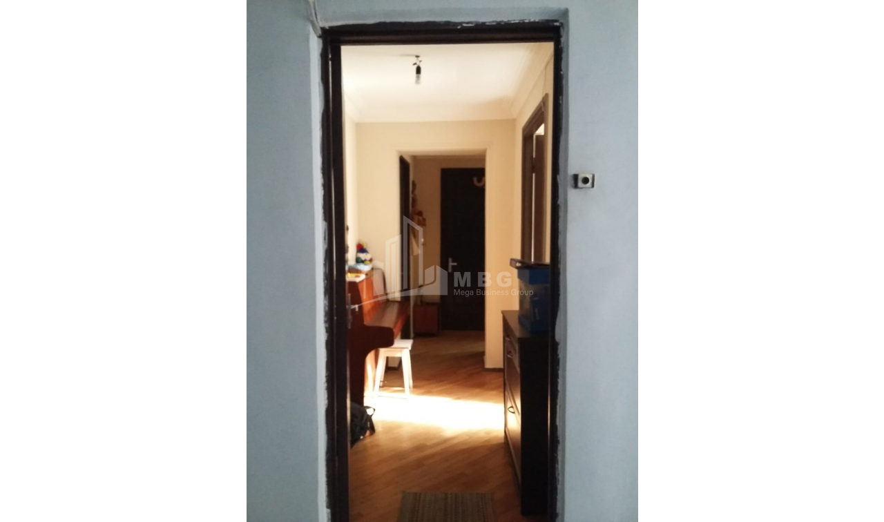 For Sale Flat, in Nutsubidze micro-districts (I-V)