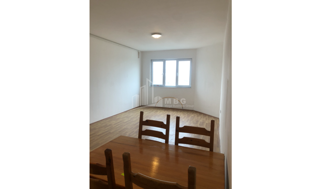 For Sale Flat, in Isani District