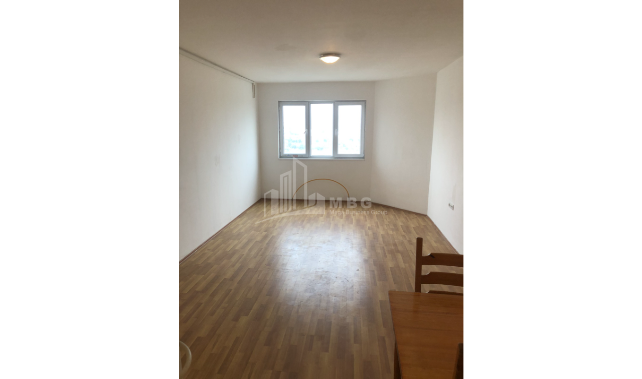 For Sale Flat, in Isani District