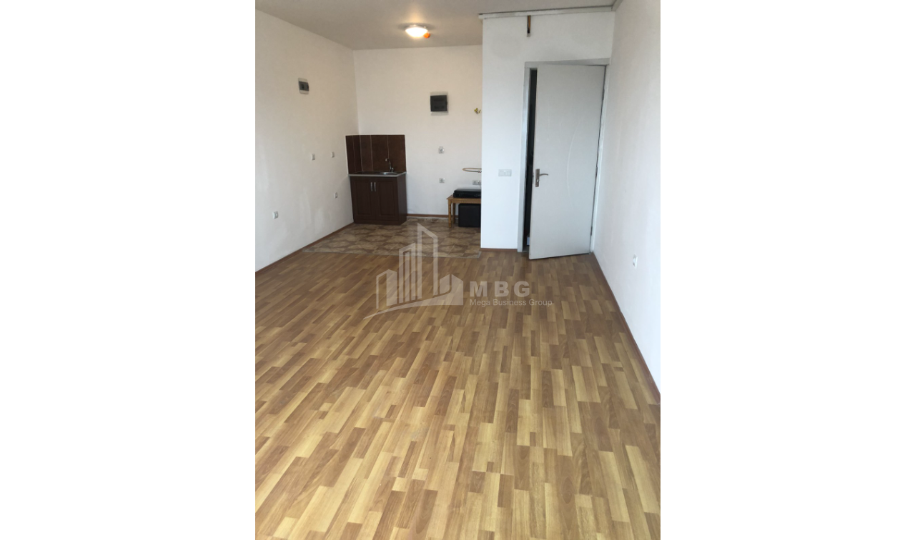 For Sale Flat, in Isani District