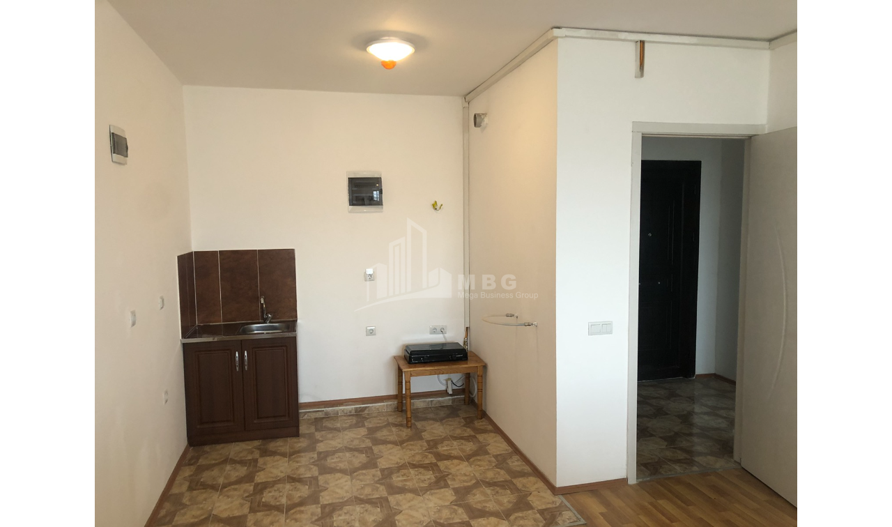 For Sale Flat, in Isani District