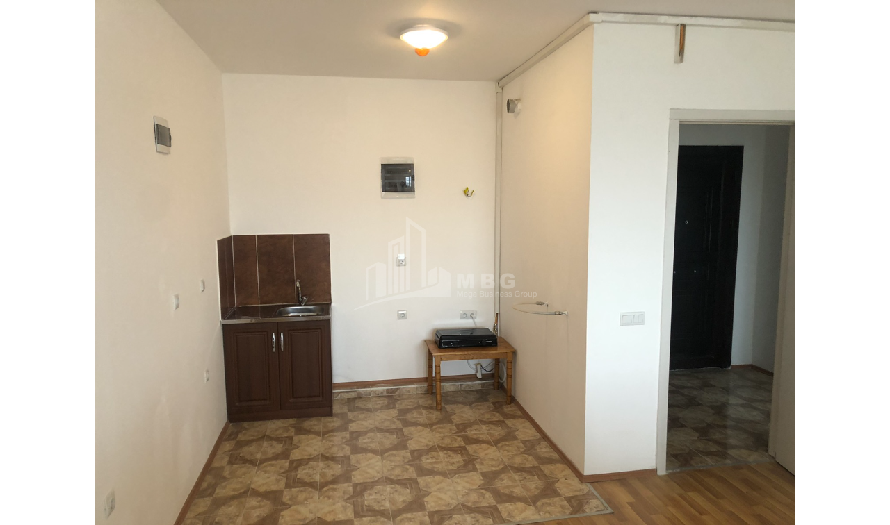 For Sale Flat, in Isani District