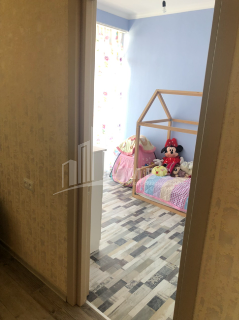 Продается Квартира, в Нуцубидзе микрорайони (I-V)