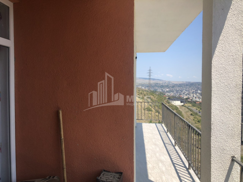 Продается Квартира, в Нуцубидзе микрорайони (I-V)