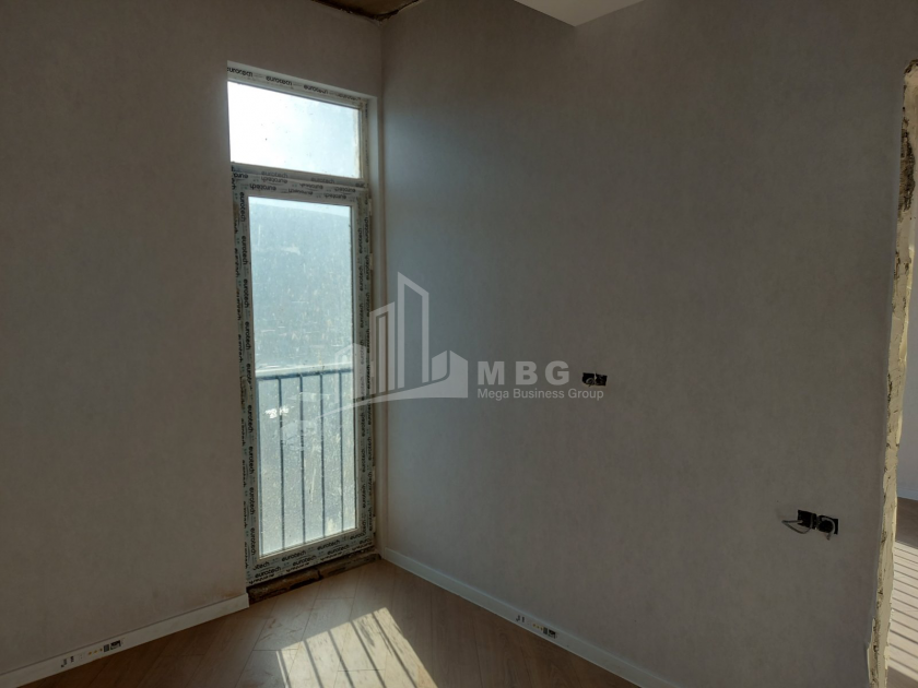 For Sale Flat, in Isani District