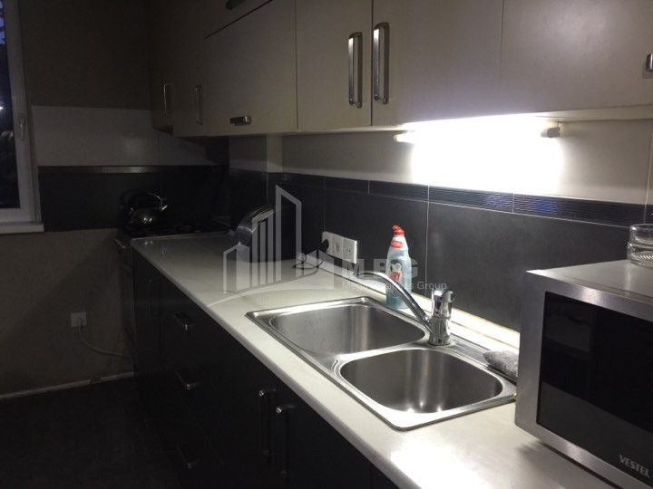 იყიდება ბინა, პლეხანოვი