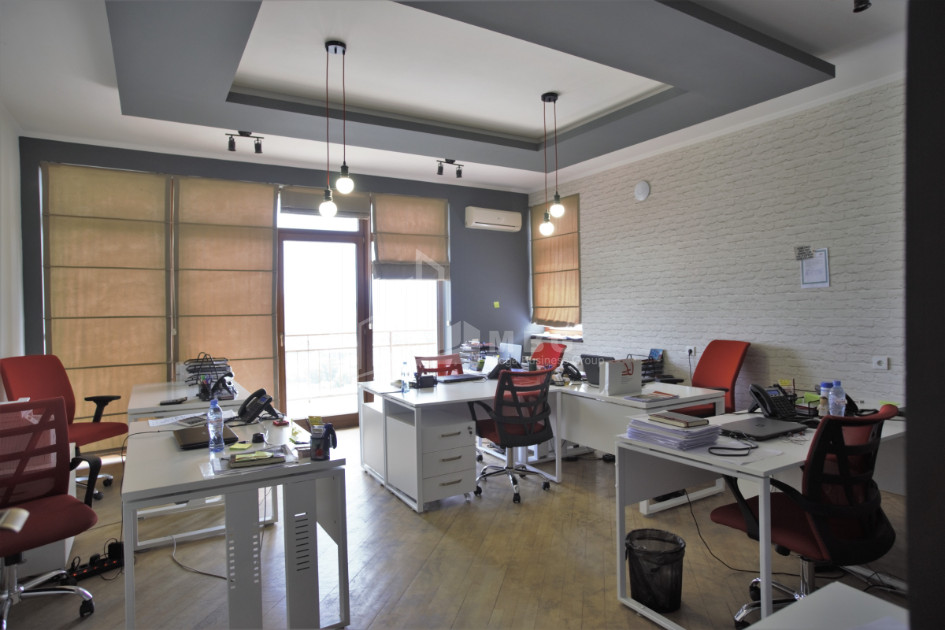 For Rent Building Commercial, in Mtatsminda