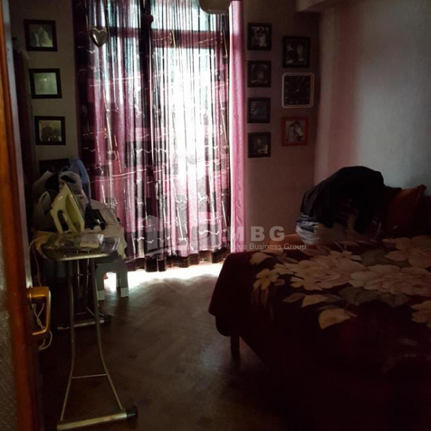 For Sale Flat, in Gldani Massive