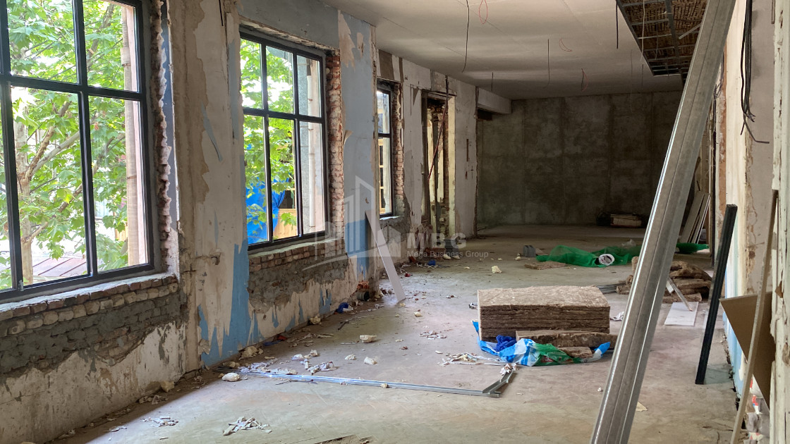 For Sale Hostel - Guesthouse Commercial, in Sololaki