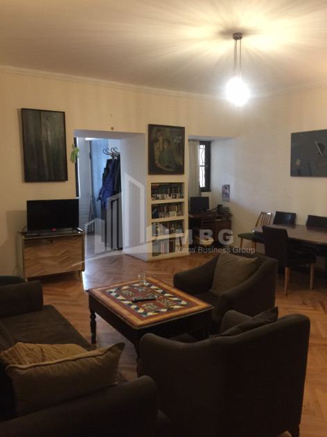 Продается Квартира, в Мтацминда