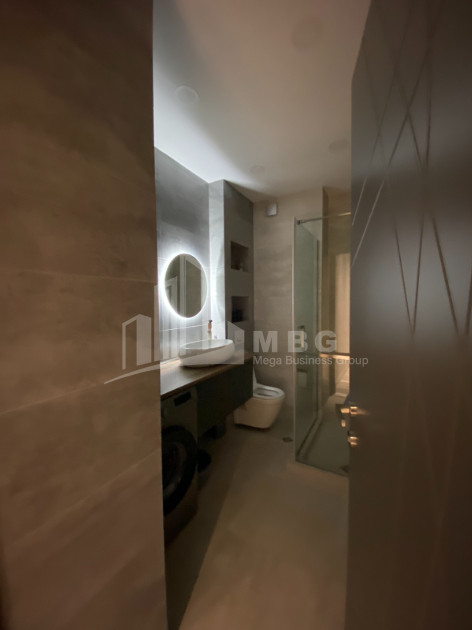 იყიდება ბინა, საბურთალო