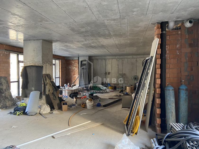 For Rent Витражный фасад Commercial, in Vake