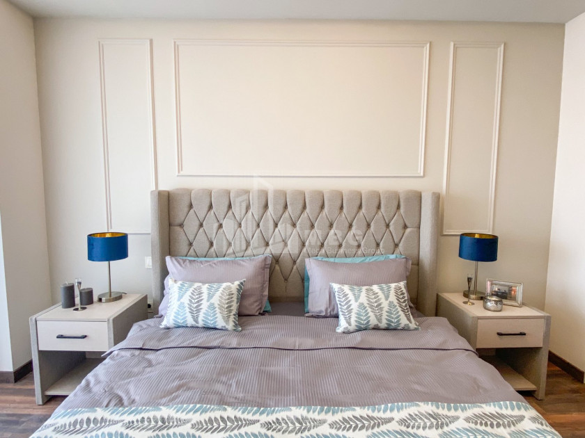 იყიდება ბინა, ვაკე