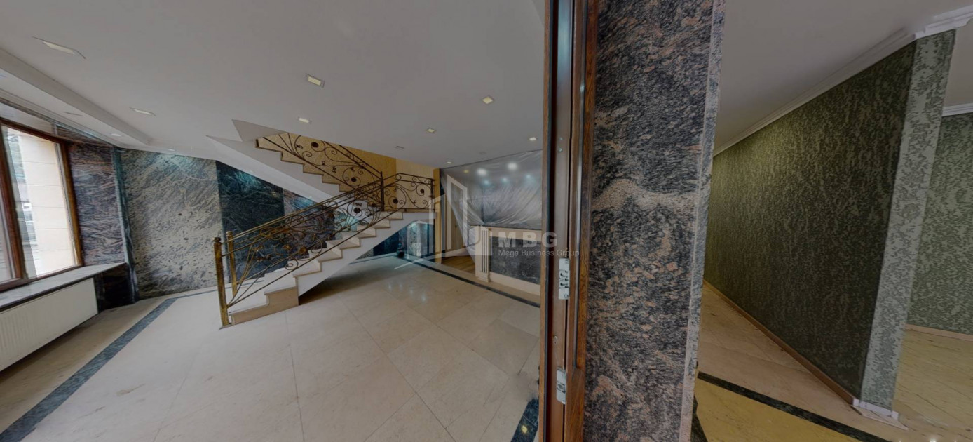 For Sale Building Commercial, in Kutaisi