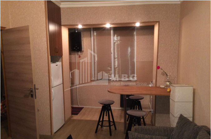 ქირავდება ბინა, საბურთალო