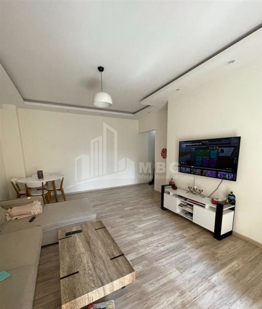 იყიდება ბინა, საბურთალო