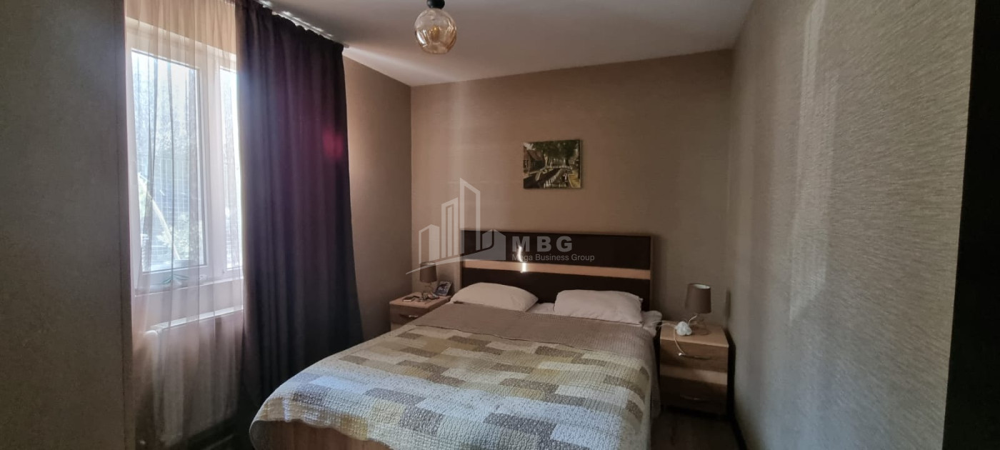 Продается Дом - Вилла В Коджори, Мтацминда Район