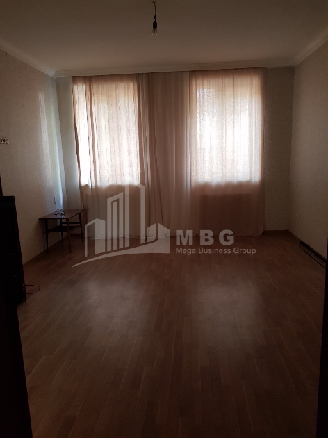 For Rent Flat, in Kukia