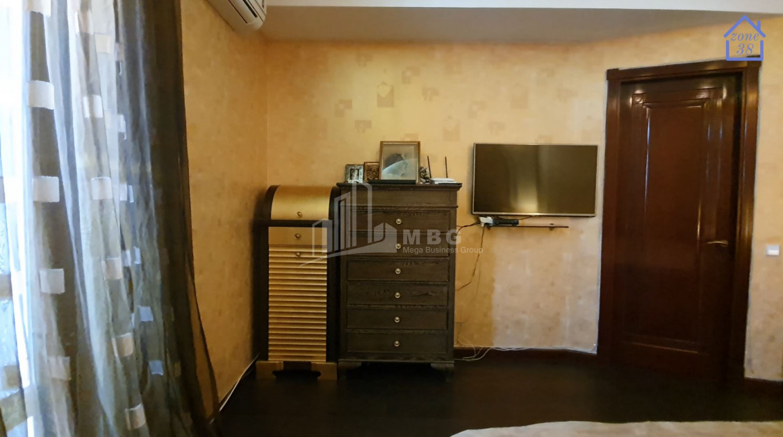 For Sale Flat, in Vake