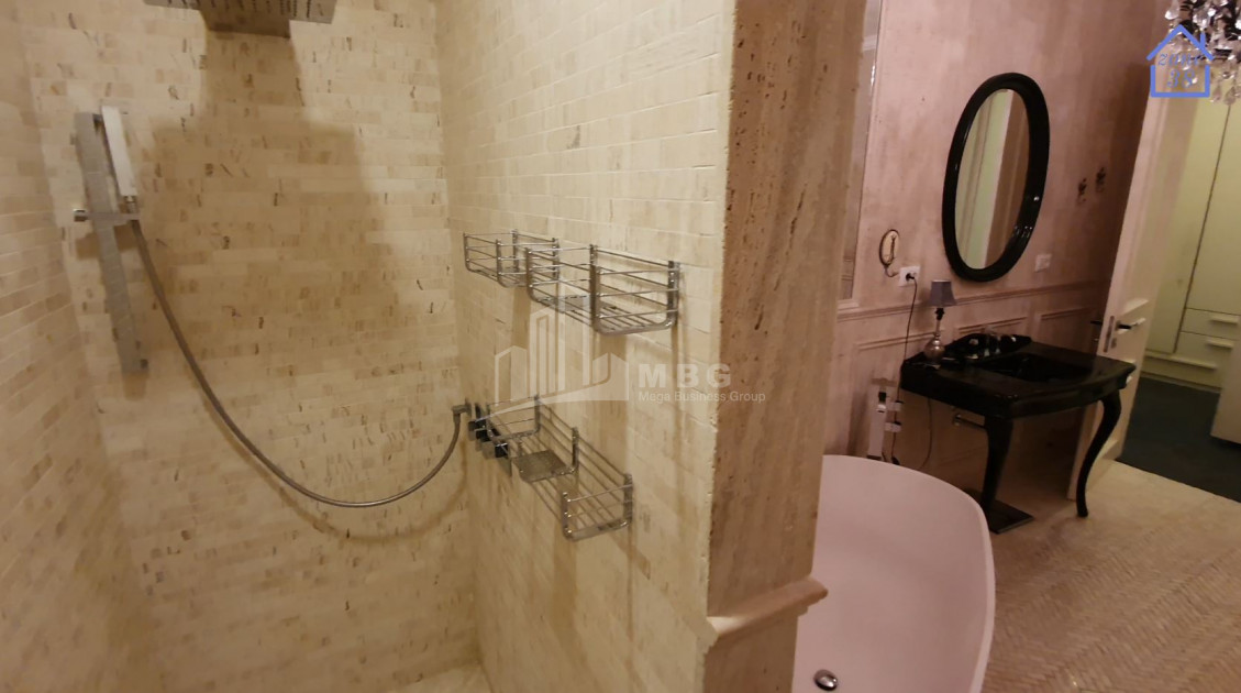 Продается Квартира, в Сололаки