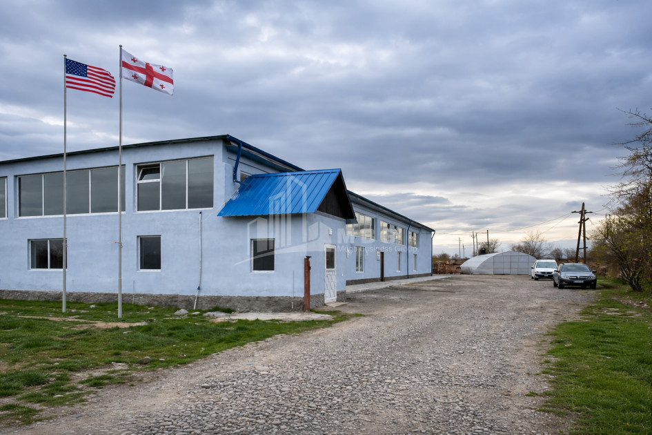 For Sale Refrigerator-freezer area Commercial In Ruisi, Kareli