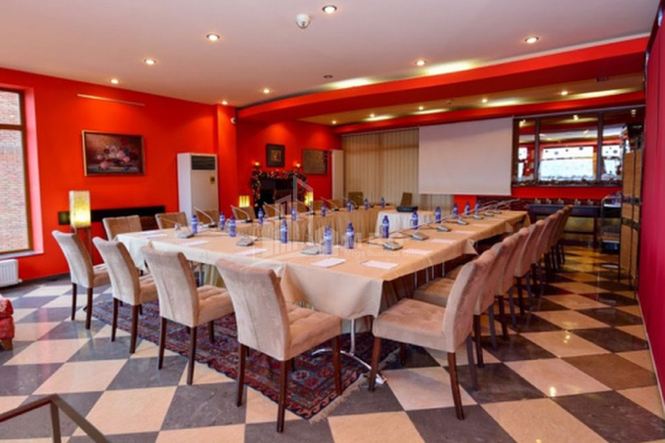 For Rent Hotel - Resort Commercial, in Mtatsminda District