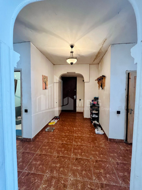 For Sale Flat, in Gldani Massive