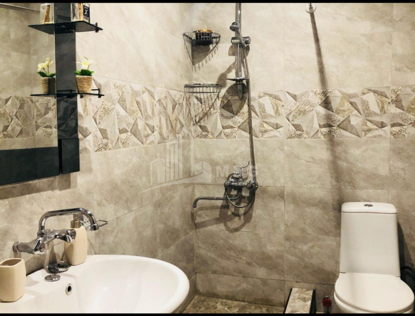 For Sale Flat, in Mtatsminda