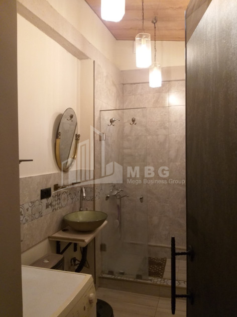 В аренду Квартира, в Мтацминда