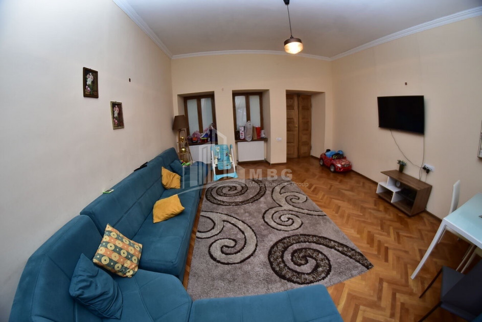 For Sale House - Villa, in Kalaubani