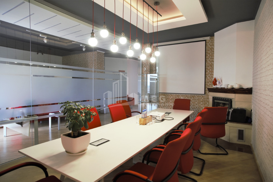 For Rent Building Commercial, in Mtatsminda