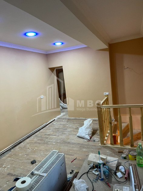 იყიდება ბინა, საბურთალო