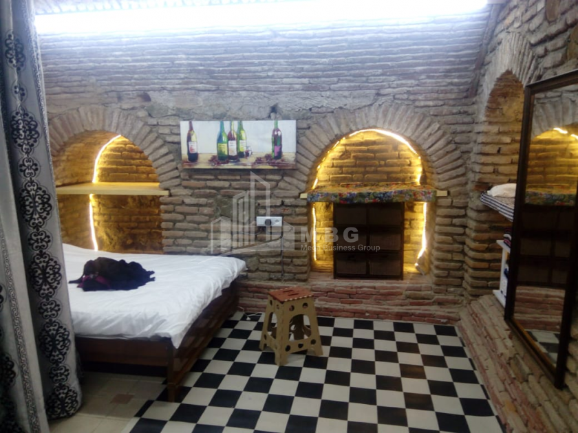 For Rent Basement Commercial, in Mtatsminda