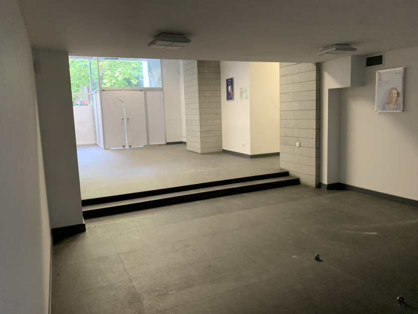 For Rent For office Commercial, in Saburtalo