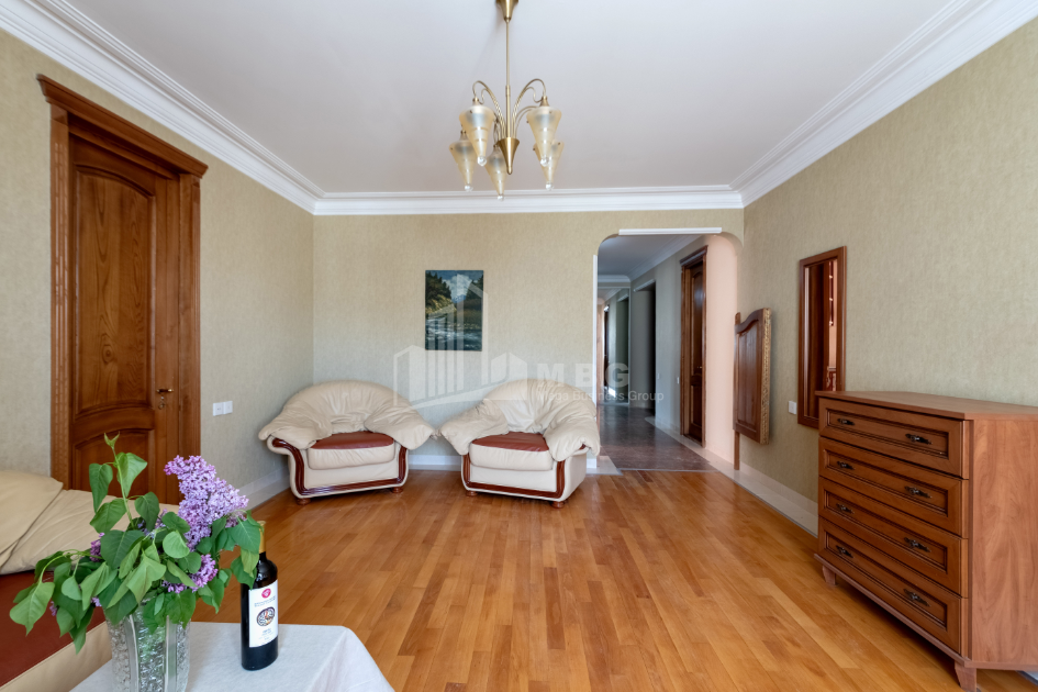 For Rent Flat, in Krtsanisi District