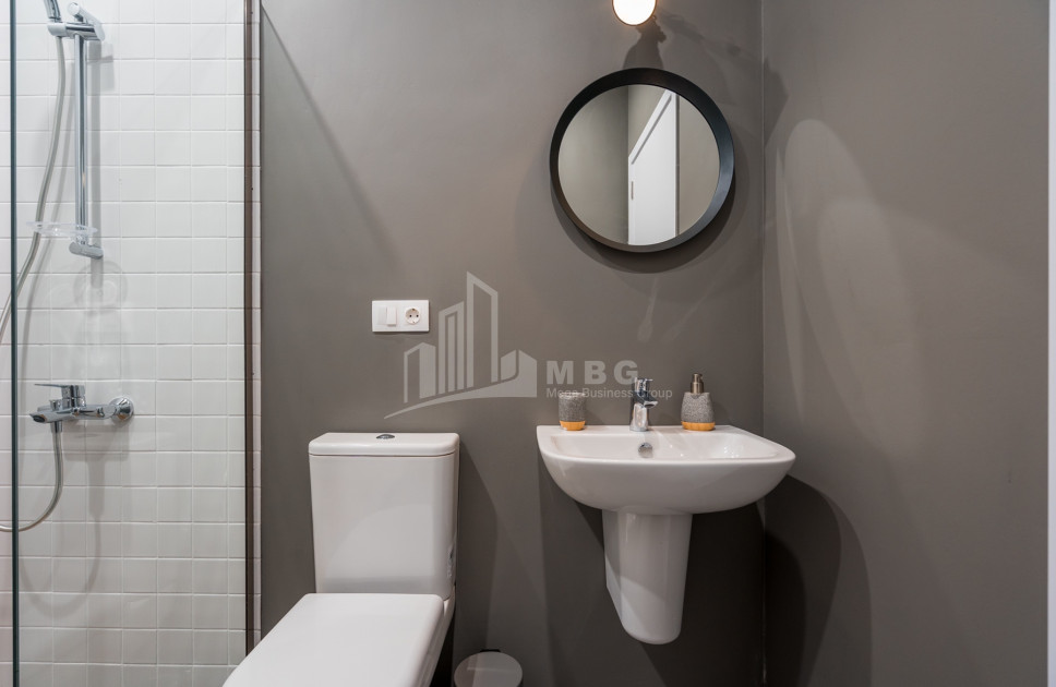 For Sale House - Villa, in fence