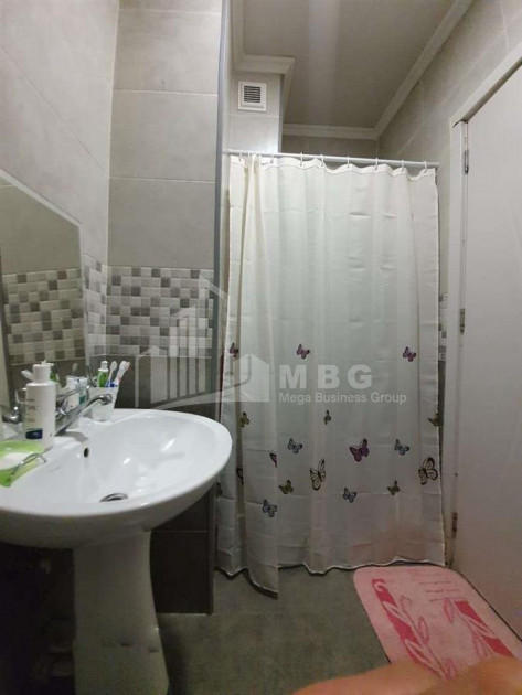 იყიდება ბინა, ისანი