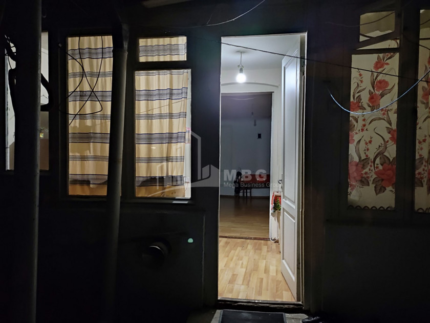 For Sale Flat, in Isani