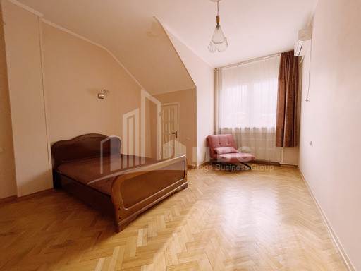 For Rent Flat, in Mtatsminda