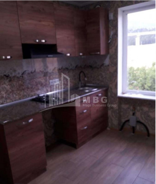 Lease Flat, in Avchala
