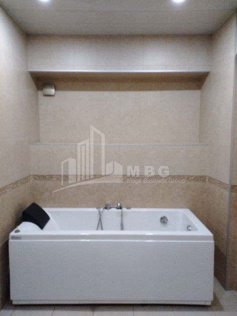 Продается Квартира, в Сололаки