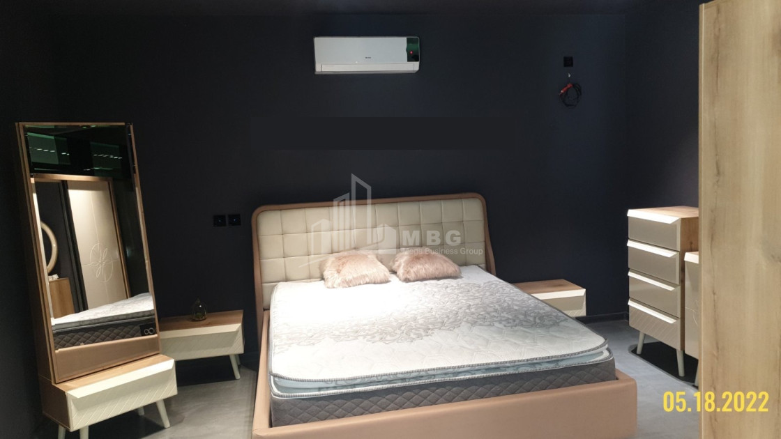 For Rent Building Commercial, in Mukhiani