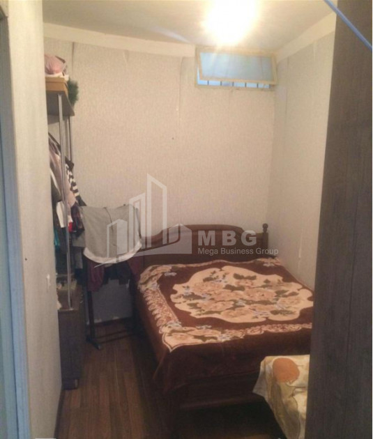 Lease Flat, in Okros ubani