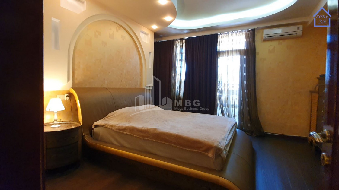 For Sale Flat, in Vake